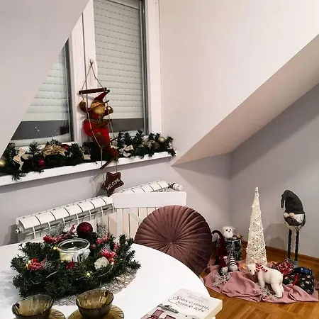 Jela Apartment Nova Varos